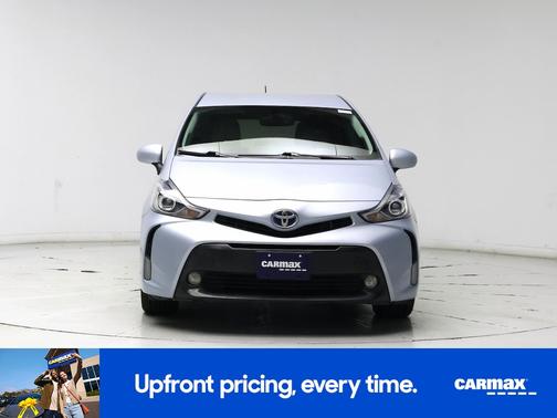 2016 Toyota Prius v Five