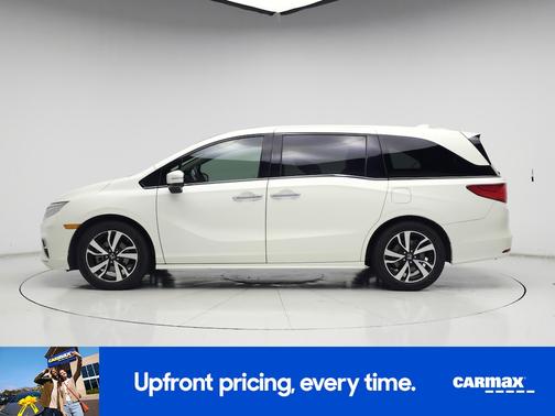 White 2019 Honda Odyssey Elite