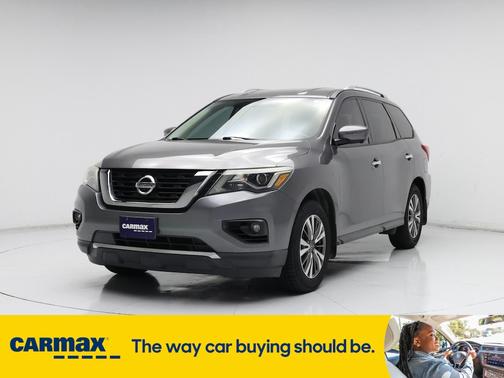 2017 Nissan Pathfinder SL