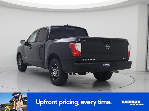2023 Nissan Titan SV