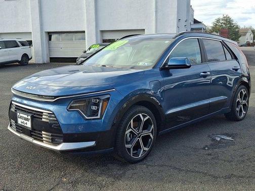 2024 Kia Niro Plug-In Hybrid SX Touring