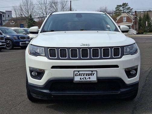 White Clearcoat 2019 Jeep Compass Latitude