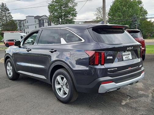 Metal 2026 Kia Sorento LX