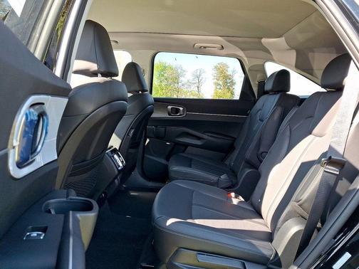 Ebony Black 2026 Kia Sorento X-Line EX