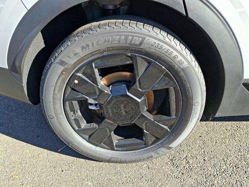 2026 Kia Sportage Plug-In Hybrid X-Line