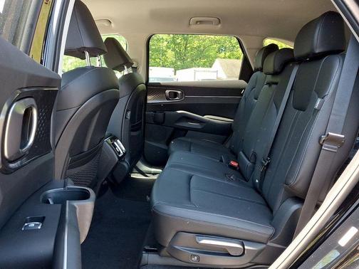 Ebony Black 2026 Kia Sorento S