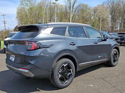 Gravity Gray 2026 Kia Sportage Hybrid EX