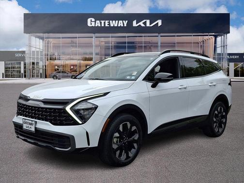 Glacial White Pearl 2023 Kia Sportage X-Line