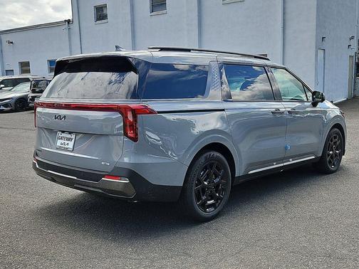 Ceramic Silver 2026 Kia Carnival Hybrid SX