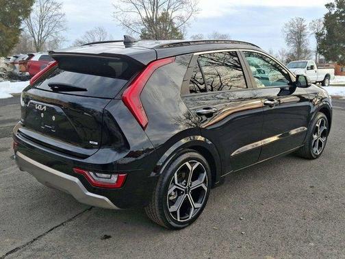 2023 Kia Niro SX Touring