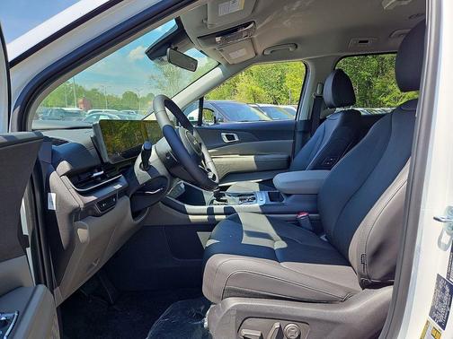 Snow White Pearl 2026 Kia Carnival EX