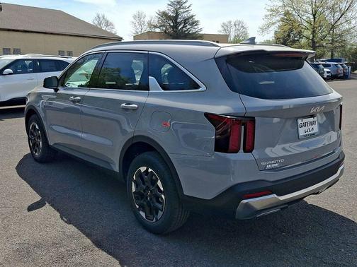 Wolf Gray 2026 Kia Sorento S