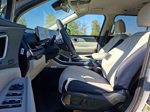 Ceramic Silver 2026 Kia Carnival EX