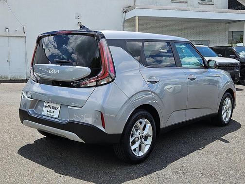 Steel Gray 2023 Kia Soul LX
