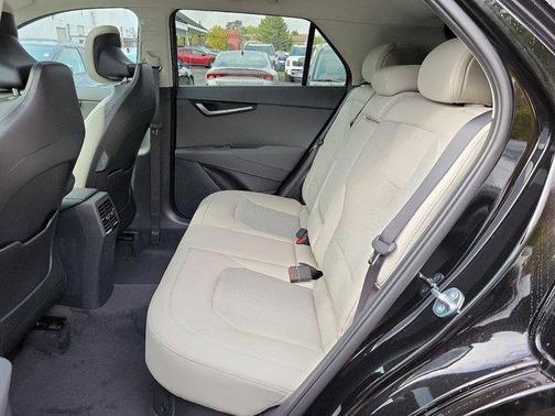 2024 Kia Niro EX Touring