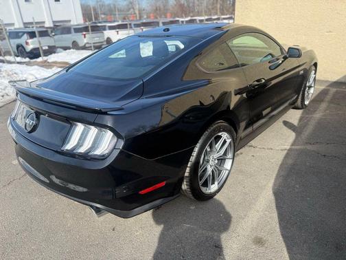 2017 Ford Mustang GT Premium