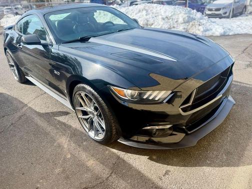 2017 Ford Mustang GT Premium
