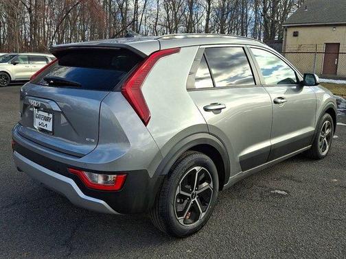 2023 Kia Niro EX