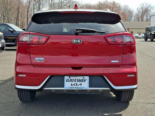 Runway Red 2019 Kia Niro LX