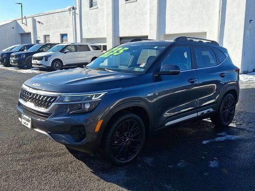 2022 Kia Seltos Nightfall