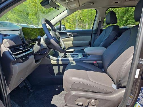 Metal 2026 Kia Carnival LXS