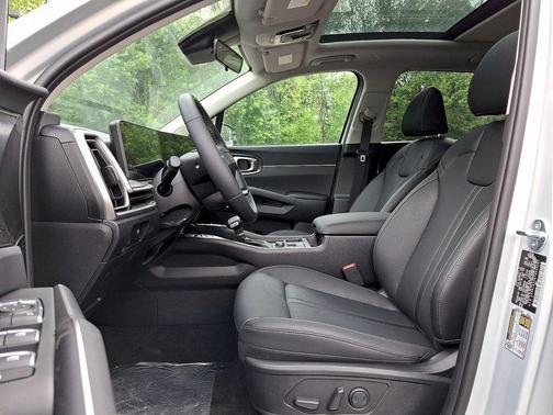 Ivory Silver 2026 Kia Sorento S