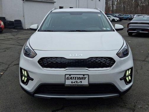 2022 Kia Niro LX