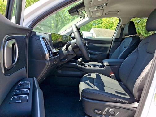 Glacial White Pearl 2026 Kia Sorento S