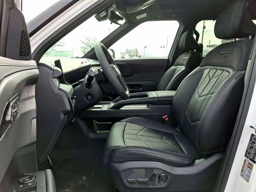 Glacial White Pearl 2027 Kia Telluride SX-Prestige