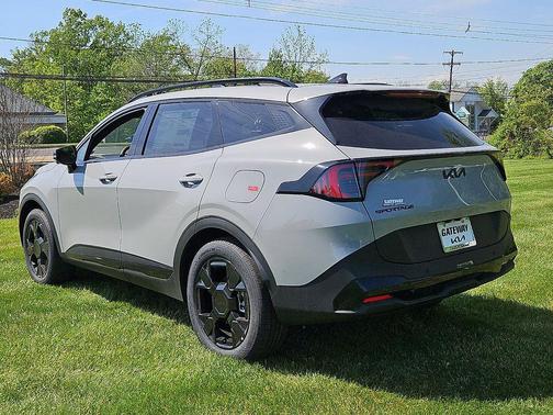 Wolf Gray 2026 Kia Sportage X-Line