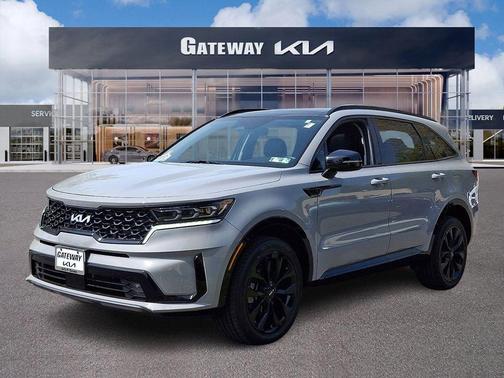 Wolf Gray 2023 Kia Sorento SX