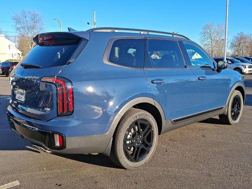 Midnight Black 2025 Kia Telluride EX X-Line