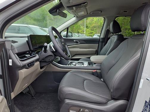 Ceramic Silver 2026 Kia Carnival Hybrid EX