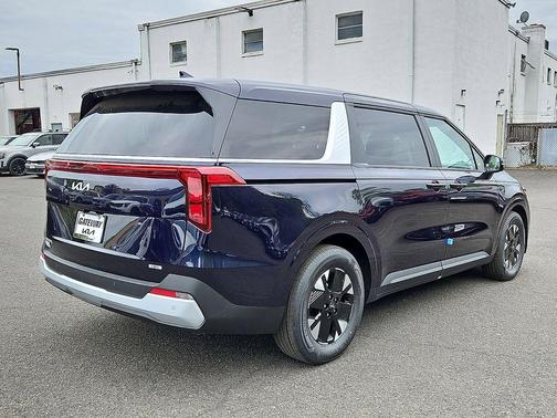 Deep Chroma Blue 2026 Kia Carnival Hybrid LXS