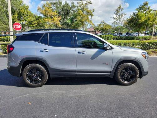2023 GMC Terrain AWD AT4