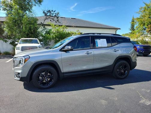 2023 GMC Terrain AWD AT4
