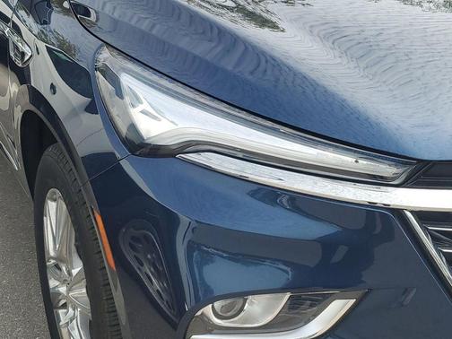 2023 Buick Enclave Essence AWD