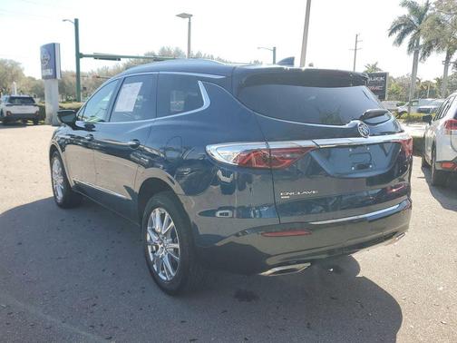 2023 Buick Enclave Essence AWD