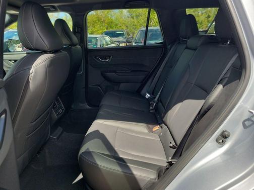 Ice Silver Metallic 2026 Subaru Outback Touring XT