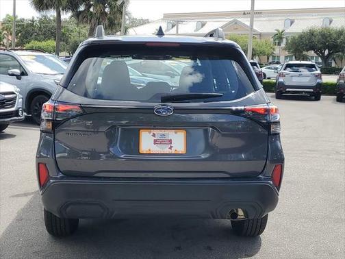 2025 Subaru Forester Base