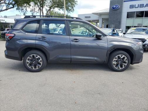 2025 Subaru Forester Base