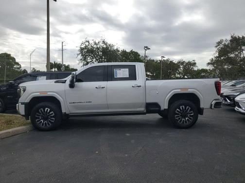 2024 GMC Sierra 2500 Denali Ultimate