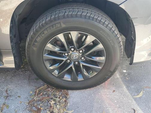 2023 Lexus GX 460 Premium