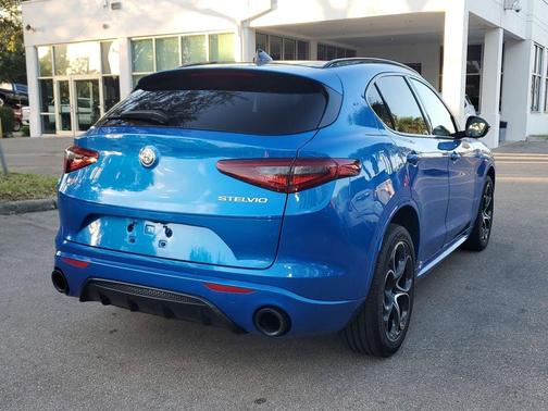 2023 Alfa Romeo Stelvio Veloce AWD