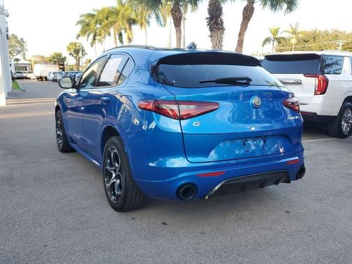 2023 Alfa Romeo Stelvio Veloce AWD