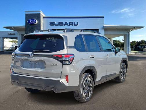 2025 Subaru Forester Hybrid Premium