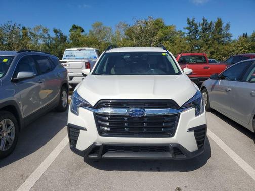Crystal White Pearl 2023 Subaru Ascent Premium 8-Passenger