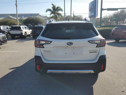 2020 Subaru Outback Touring XT