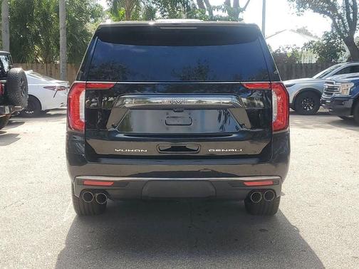 2023 GMC Yukon XL Denali Ultimate