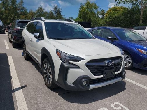 Crystal White Pearl 2024 Subaru Outback Touring
